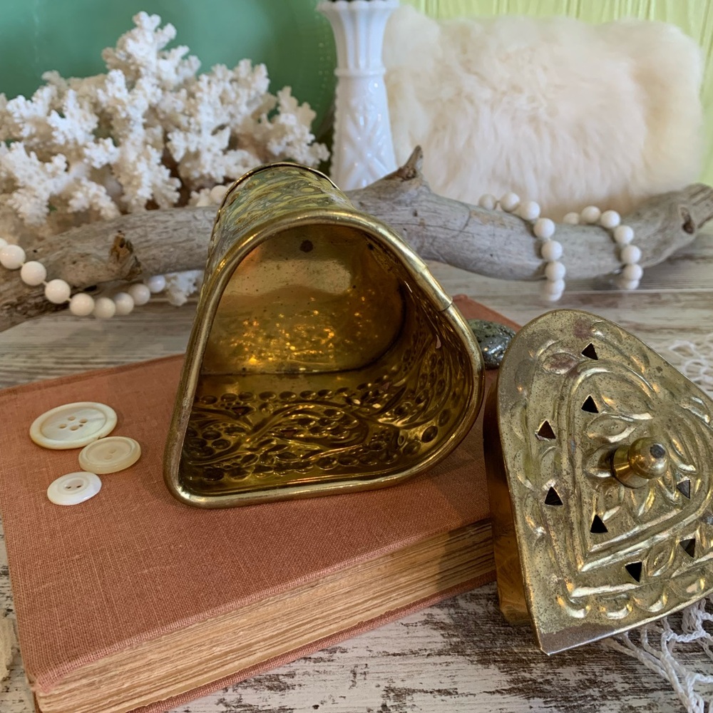 Vintage Brass Container 🔆 - Picture 7 of 10
